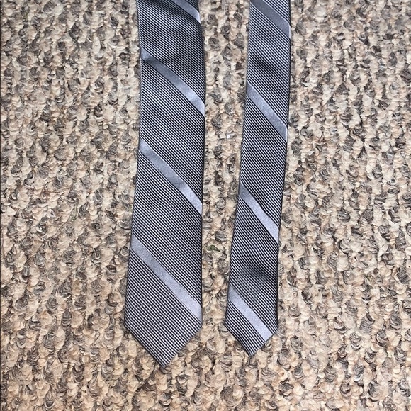 Express Silver Slim Silk Tie - Picture 1 of 2